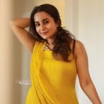 Bhama Instagram - Costume: @vaasuki_by_bhamaa 💛 Pic: @ajinfotokada 😇
