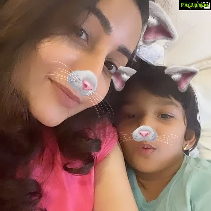 Bhama Instagram - Meowww #Unnootty times #niece #cheemood 🤣