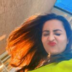 Bhama Instagram - Let’s dance in the Sun, wearing Wild Flowers in our hair 🫠