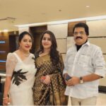 Bhama Instagram - 💙 @lekhamg @mgsreekumar25 Bangalore Bangalore, India