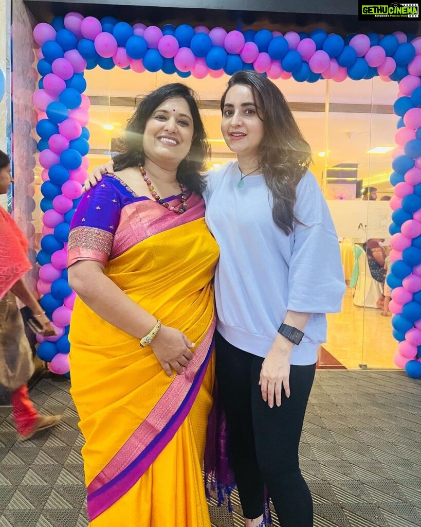 Bhama Instagram - Apollo adlux Hospital honoured their Senior consultant obstetric&gynecology department Dr.Elizabeth with great love and respect through their programme called “Mother”. Love&Respect♥ -Bhamaa