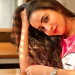 Bhama Instagram - STAY FOCUSED 🦋