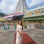 Bhanu Sri Mehra Instagram - Om Namo Venkateshaya 🙏 #devotional #time #blessed #feeling #positivevibes #only #peace #Venkateshaya #balaji #tirupati #tirumala Triputi Balaji Temple, Andra Pradesh