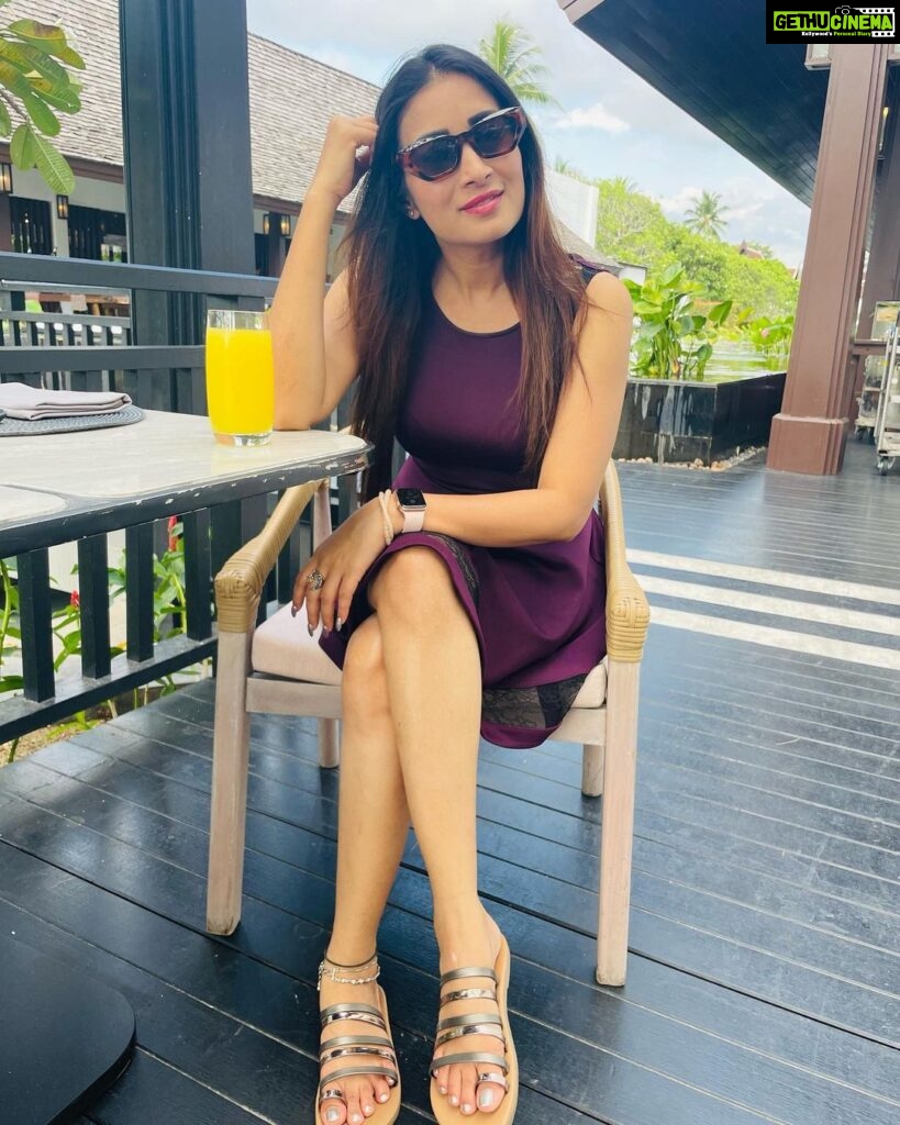 Bhanu Sri Mehra Instagram - Be your own kind of beautiful 🤩 #beautiful #girl #kind #peace #phuketdaires #bhanusree🔥❤️ #instagram #instapic