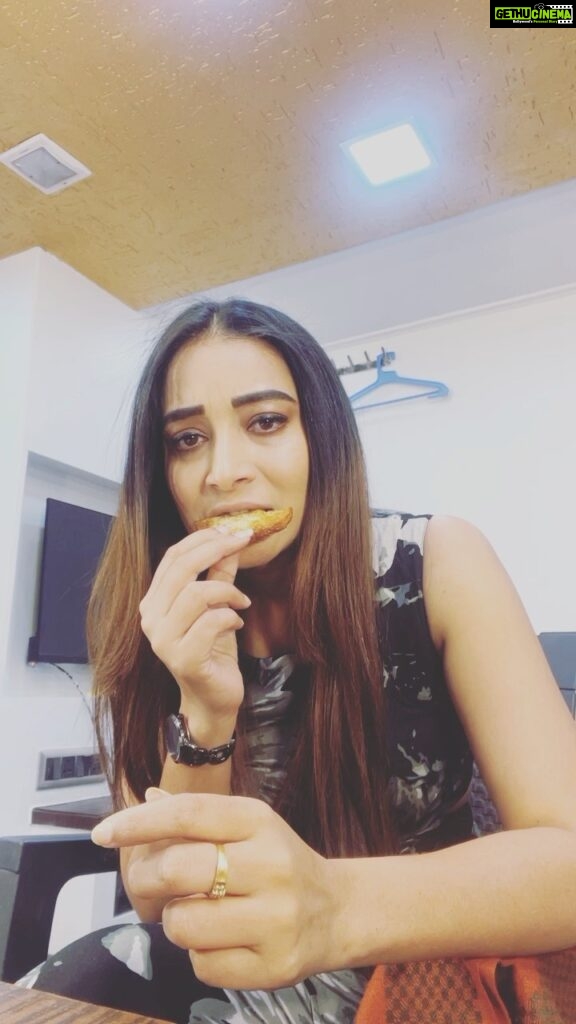 Bhanu Sri Mehra Instagram - Hahah #instagram #reelsinstagram #trening #reels #bhanusree🔥❤️