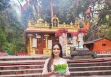Bhanu Sri Mehra Instagram - Om Namo Venkateshaya 🙏 #devotional #time #blessed #feeling #positivevibes #only #peace #Venkateshaya #balaji #tirupati #tirumala Triputi Balaji Temple, Andra Pradesh