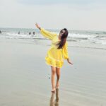 Bhanu Sri Mehra Instagram - 💛 Credit’s: @adv.harikagoud #goa #beach #goabeach #bhanusree🔥❤️ #selflove #positivevibes #only #peace #happy