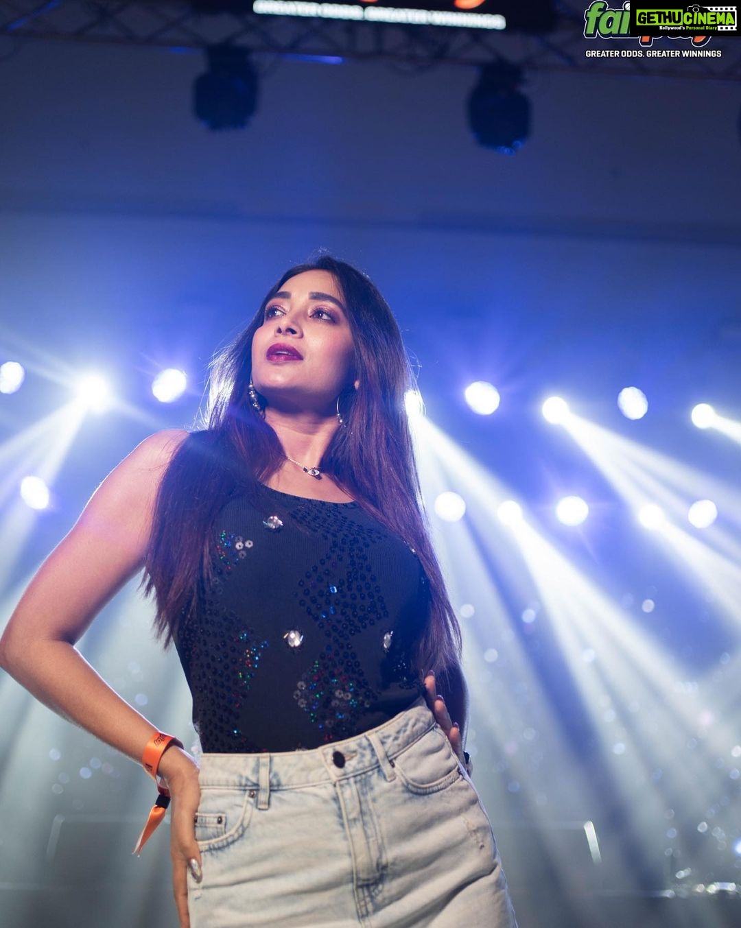 Bhanu Sri Mehra Instagram - Omg what a night, thank you #fairplay & #badshah ! #fairplayexclusive #thailand #phuket #badshahprivateconcert #thisitthelife #badshahconcert #badshahxfairplay #partyon #night #bollywood #music #happy #mindblowing #rocking