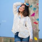 Bhanu Sri Mehra Instagram - May God gift you color's of life, joy, happiness, friendship, love ❤️ and all the other colors you want to paint 🎨 in your life ✨️ "HAPPY HOLI 2023" Click : @manoj_gangula Make up & Hairstyle: @deepthimakeoverartistry #holli #festival #colors #happiness #peace #enjoylife #behappy #bhanusree🔥❤️ #hybridpilla