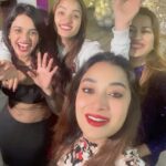 Bhanu Sri Mehra Instagram - Last night birthday party 🥳 @ariyanaglory @sipligunjrahul @rollrida @bindu_madhavii @sirihanmanth @inayasulthanaofficial #birthday #night #happyfaces #lastnight #party #instagram #instafashion #bhanusree🔥❤️ #hybridpilla