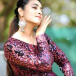Bhanu Sri Mehra Instagram - Be yourself there's no one better ✨️ Wearing: @kalpana_vogeti Pic 📸: @snaplica_official @sonus_drone Earrings: @pretty.jewelbox #loveliness #bepositive #cool #happy #bhanusree🔥❤️ #newclick #instsgramlover💕