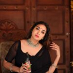 Bhanu Sri Mehra Instagram - Gungubhaikathiawadi in blacksaree 🖤 Pic : @snaplica_official @sonus_drone Wearing : @kalpana_vogeti Jewelry: @sahithivarma_official Location: @thefotogarage #gangubaikathiawadi #bhanusree🔥❤️ #instsgramlover💕 #hybridpilla