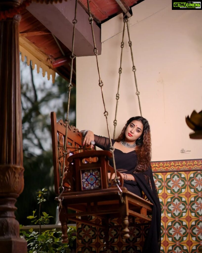 Bhanu Sri Mehra Instagram - Gungubhaikathiawadi in blacksaree 🖤 Pic : @snaplica_official @sonus_drone Wearing : @kalpana_vogeti Jewelry: @sahithivarma_official Location: @thefotogarage #gangubaikathiawadi #bhanusree🔥❤️ #instsgramlover💕 #hybridpilla