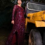Bhanu Sri Mehra Instagram - Be yourself there's no one better ✨️ Wearing: @kalpana_vogeti Pic 📸: @snaplica_official @sonus_drone Earrings: @pretty.jewelbox #loveliness #bepositive #cool #happy #bhanusree🔥❤️ #newclick #instsgramlover💕