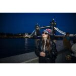 Bhanu Sri Mehra Instagram - 🐧 📸: @pashamphotography #cablebridge #london_city_photo #london #enjoyed #bhanusree🔥❤️ #hybridpilla