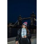 Bhanu Sri Mehra Instagram - 🐧 📸: @pashamphotography #cablebridge #london_city_photo #london #enjoyed #bhanusree🔥❤️ #hybridpilla