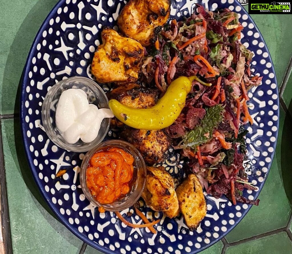 Bhanu Sri Mehra Instagram - Food 🥘😻 #libanais #food #london #travelgram #inatafood #bhanusree🔥❤️ Comptoir Libanais London Bridge