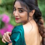 Bhanu Sri Mehra Instagram - When in doubt wear a saree 🦚 Wearing: @kalpana_vogeti Click 📸: @manoj_gangula Hairstyle: @hairstylistravi #saree #love #green #bhanusree🔥❤️ #hybridpilla #instagram #instapost