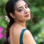 Bhanu Sri Mehra Instagram - When in doubt wear a saree 🦚 Wearing: @kalpana_vogeti Click 📸: @manoj_gangula Hairstyle: @hairstylistravi #saree #love #green #bhanusree🔥❤️ #hybridpilla #instagram #instapost