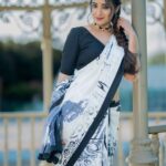 Bhanu Sri Mehra Instagram - A picture is worth a thousand words ✨️ ❤️ 📸 : @manoj_gangula Wearing: @sridevidesignerstudio Hairstyle: @hairstylistravi Jewelry: @pretty.jewelbox #sareelove #treditional #saree #backandwhite #goodmood #bhanusree🔥❤️