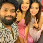 Bhanu Sri Mehra Instagram - Late post @rollrida @sipligunjrahul @ariyanaglory @anchorshiva @singergeethamadhuri @tanishalladi @iamraj_8 @geeturoyal_ @adireddyofficial