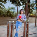 Bhanu Sri Mehra Instagram – Sunshine on my mind ✨️ 

Pc: @they_call_me_keshu 

#beyou #look #up #bhanusree🔥❤️ #hybridpilla #instafashion #actor