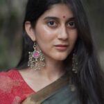 Deeksha Joshi Instagram - 🌺 Stylist: @styleitwithniki Saree: @thc.theheritageculture Blouse: @anonymousdesignerwear Jewellry: @culture_signature_jalpathakkar Assisted by @rudradave33 Photographer: @iam_rajinamdar Mumbai, Maharashtra