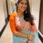 Deeksha Joshi Instagram - Sari ki Saree pictures 🙈🧡 📸: @mitikapandya_ 🌸 Dehradun, Uttarakhand