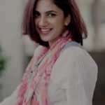 Deepa Thomas Instagram - Because when you stop and look around life is pretty amazing :) 🦋 🎥 : @photographer__babs . 🎨 : @amf_creation