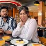 Deepa Thomas Instagram - Try out these yummy cheesecakes at @bunclubcafe 🤤