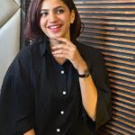 Deepa Thomas Instagram - Pretty 💅 nails done by @nirvana.nail.studio ✨🥹🤍 Wearing : @zerash_ ✨