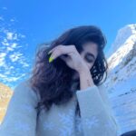 Deepa Thomas Instagram - It’s really hard for some of us to pick yourself up everyday and to do things that makes you happy. You live your life for others forgetting to love yourself. Self love is not selfish. Let this be for those lovely people as everyday life quote :) ✌🏻🤍 #youmatter #loveyourself #selflovequotes #selflovejourney
