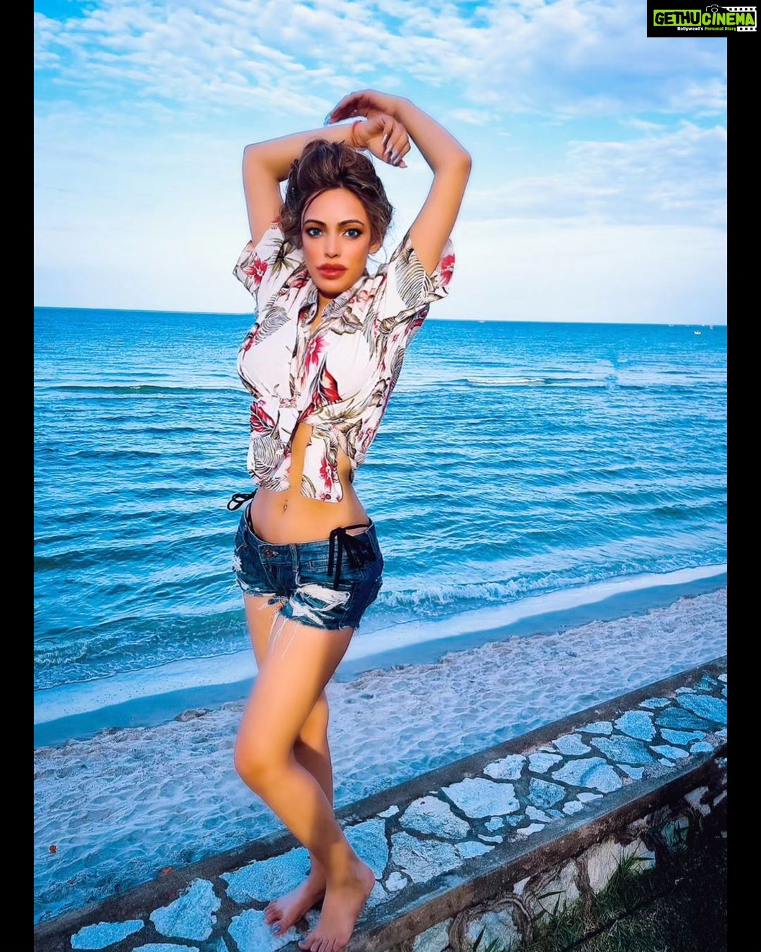 Devshi Khandur Instagram - We dream in colours borrowed from the sea 💙🫶⛱️ #devshikhanduri #beach #sea #view #waves #beach #depth #actor #peace #chill #photoshoot #beautiful #nature #Thailand #travel #vvillas #luxary #lux #goodvibes