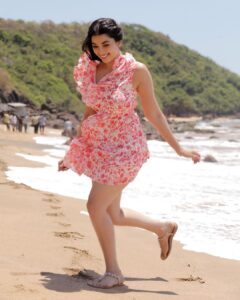 Digangana Suryavanshi Instagram - Thank you for your love ❤️ #kamtohnahi 

#diganganasuryavanshi #digangana