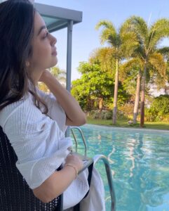 Digangana Suryavanshi Instagram - The sky is blue and so is the pool... #justcozitrhymes 
Thank you @theforestclubresort @zuperhotels , we had a great time ❤️