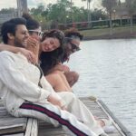 Disha Patani Instagram - To new memories and new friends ✨💓 grateful for them🙏💓✨