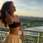 Disha Patani Instagram - 🐷