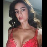 Disha Patani Instagram - 🐙