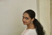 Divya Padmini Instagram -