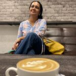 Divya Padmini Instagram - Coffee time with @ipanku__ #coffeetime #coffeeyingaround #sistertime #kochi #kochidiaries #myvedu #smallhappiness