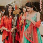 Divyanka Tripathi Instagram - Mehendi hai rachne wali😍🙌