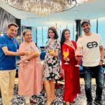 Divyanka Tripathi Instagram - Brunch date with family 😍 What hospitality and food... Loved you @gomamumbai 🥂