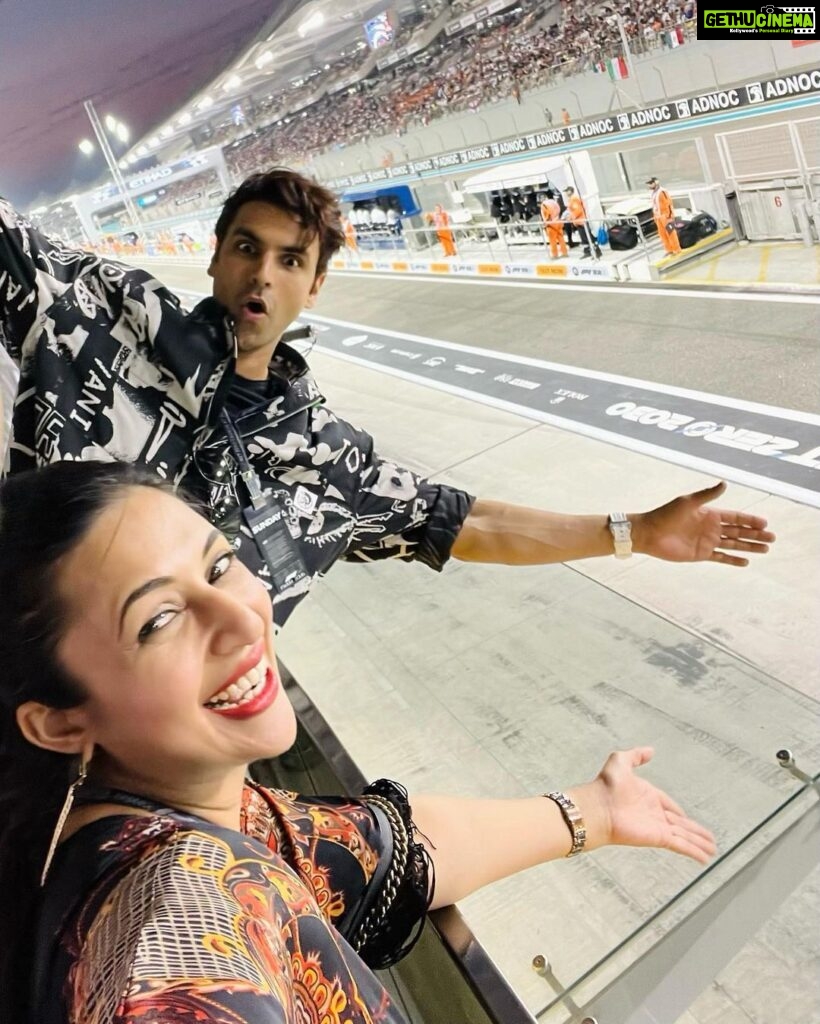 Divyanka Tripathi Instagram - Didn't know what adranaline I was missing out on until you got me introduced to F1 @VivekDahiya 😍 An evening well spent will be an understatement. F1 Yas Marina