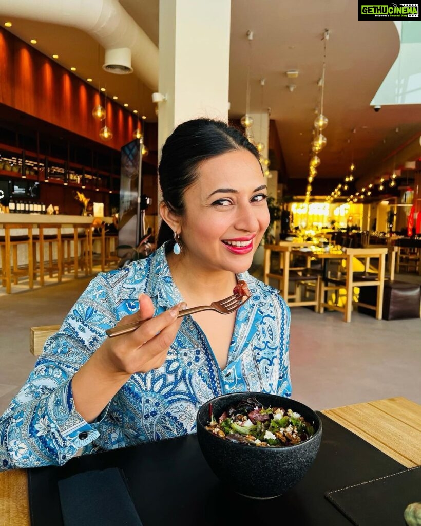 Divyanka Tripathi Instagram - From the eventful day in Abu Dhabi yesterday. #MixPhotoAlbum #FindYourPace #InAbuDhabk Al Qana