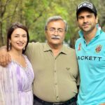 Divyanka Tripathi Instagram – I am sure we are not growing old any time soon Papa thanks to how you have set an example in front of us by having an ever youthful approach towards life. People have to visit gurus or read books to have a positive approach towards life….we learnt it first hand from you.

Papa, aren’t we a bunch of lucky kids to have you as our father?  Happy father’s day to you!😍🤗

@narendranathtripathi30