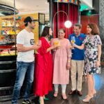 Divyanka Tripathi Instagram - Brunch date with family 😍 What hospitality and food... Loved you @gomamumbai 🥂