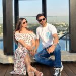 Divyanka Tripathi Instagram - Pictures are the soul of times spent together that you can revisit and relive forever. #MemoriesInTheMaking @pickyourtrail @fsdubaidifc #Pickyourtrail #HasslefreeHolidays #LetsPYT #FSDubaiDIFC #FourSeasons #FSCityEscape Four Seasons Hotel DIFC