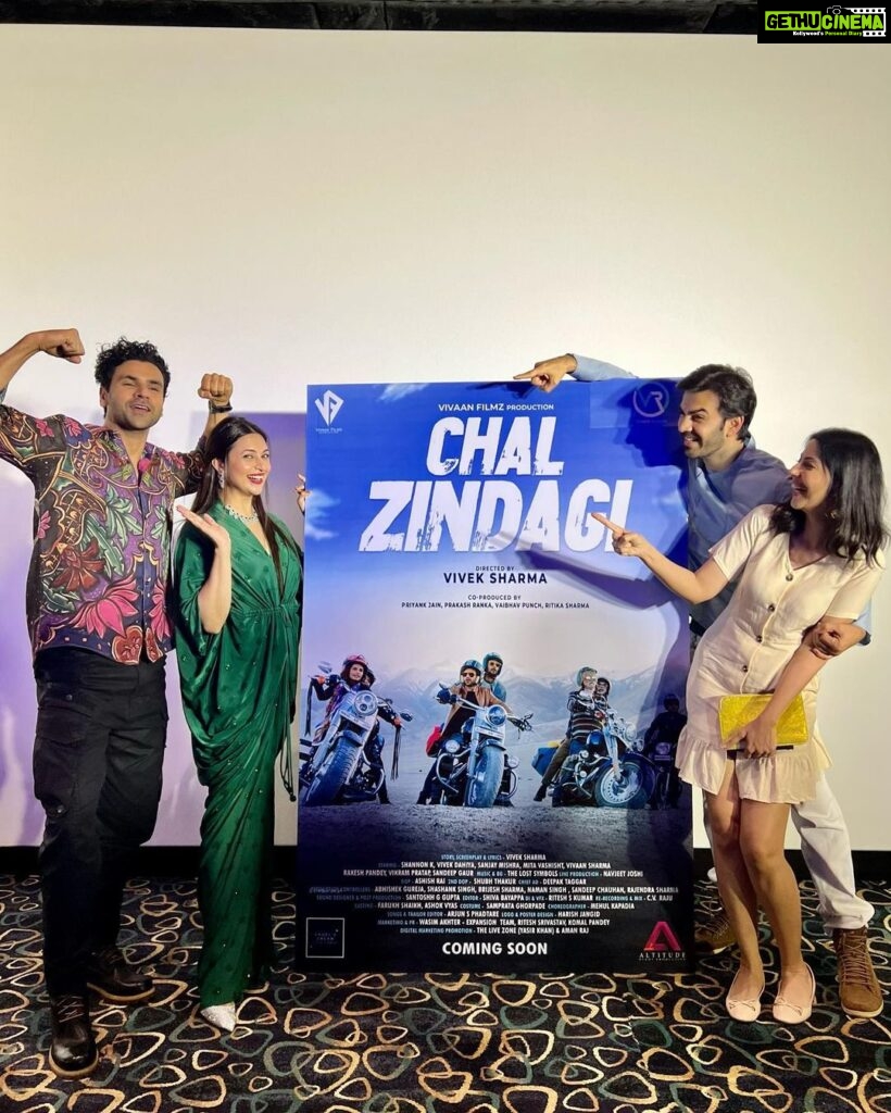 Divyanka Tripathi Instagram - From the Music launch of @VivekDahiya's movie Chal Zindagi. 🏍️ Do check it out on youtube. I assure you, you'll get hooked because I already am!😀 #ChalZindagi #MusicLaunch