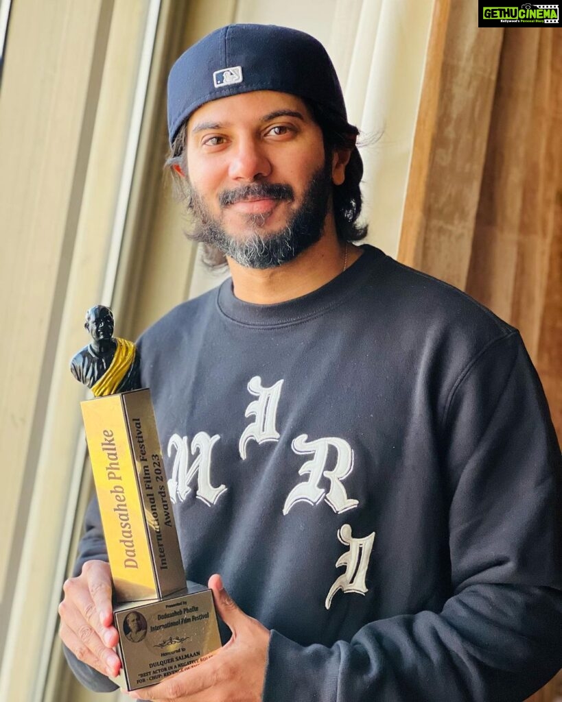 Dulquer Salmaan Instagram - This one felt special ! My first ever award for Hindi. And my first ever for Best Actor in a negative role. Many thanks to the jury of @dpiff_official for this honour and @abhialmish for being such a kind host. For some reason my old friend, my nerves got the better of me on stage and I blanked out like a first timer. So the one person I truly need to thank for this is Balki sir. I dont know how he saw me as Danny but he did. And the conviction he had in me, his guidance and vision was everything for me. Thank you sir and all my wonderful costars, the best crew and everyone at @hopeprodn for giving me the best experience on #Chup. This one is for all of you 🤗🤗🙏🏻🙏🏻❤️❤️ #unforgettablenight #dpiff2023