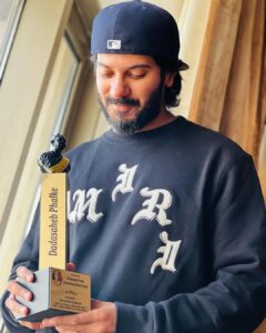 Dulquer Salmaan Instagram - This one felt special ! My first ever award for Hindi. And my first ever for Best Actor in a negative role. Many thanks to the jury of @dpiff_official for this honour and @abhialmish for being such a kind host. 

For some reason my old friend, my nerves got the better of me on stage and I blanked out like a first timer. 

So the one person I truly need to thank for this is Balki sir. I dont know how he saw me as Danny but he did. And the conviction he had in me, his guidance and vision was everything for me. Thank you sir and all my wonderful costars, the best crew and everyone at @hopeprodn for giving me the best experience on #Chup. This one is for all of you 🤗🤗🙏🏻🙏🏻❤️❤️

#unforgettablenight #dpiff2023
